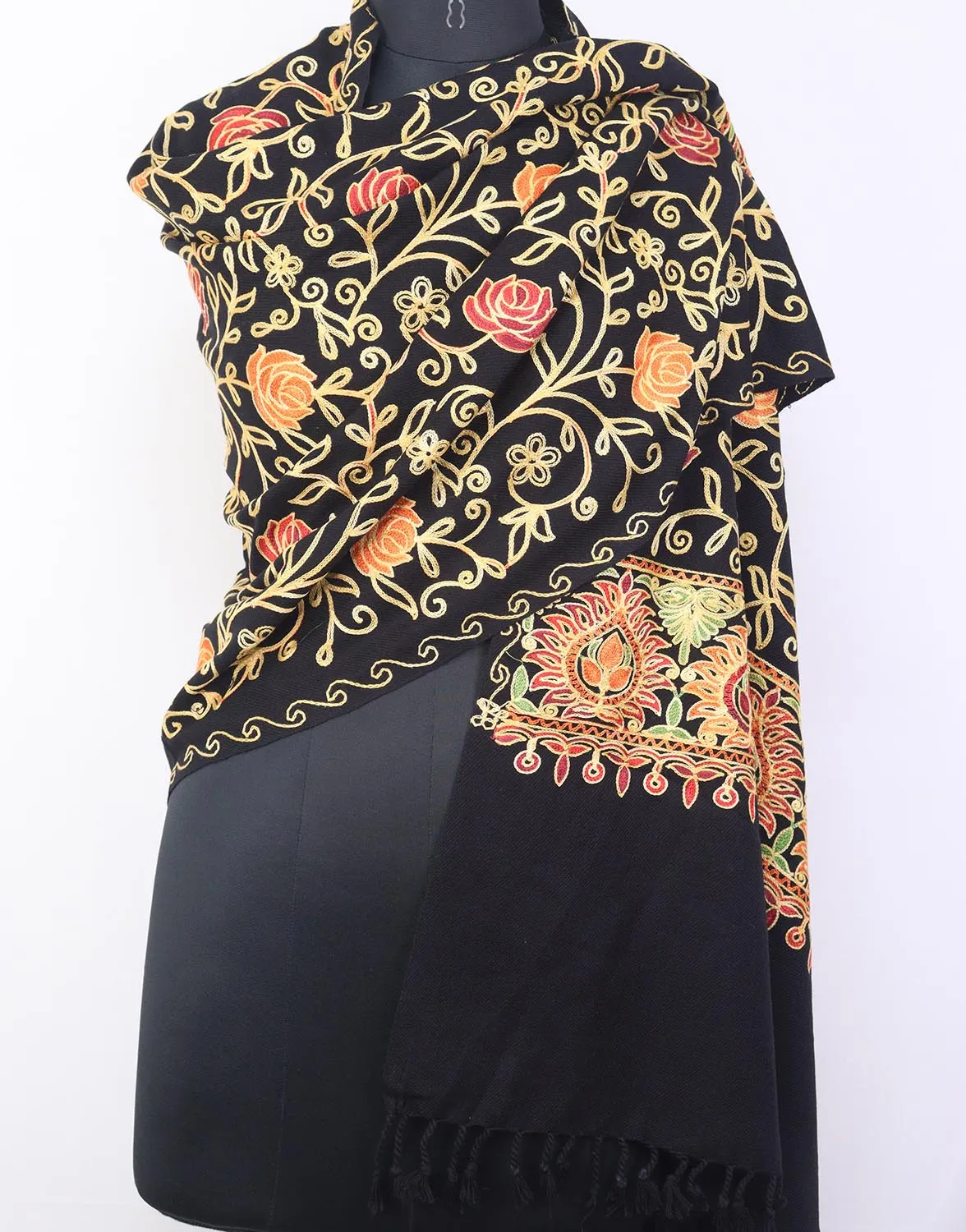 Black Embroidered Kashmiri Aari Work Woollen Stole