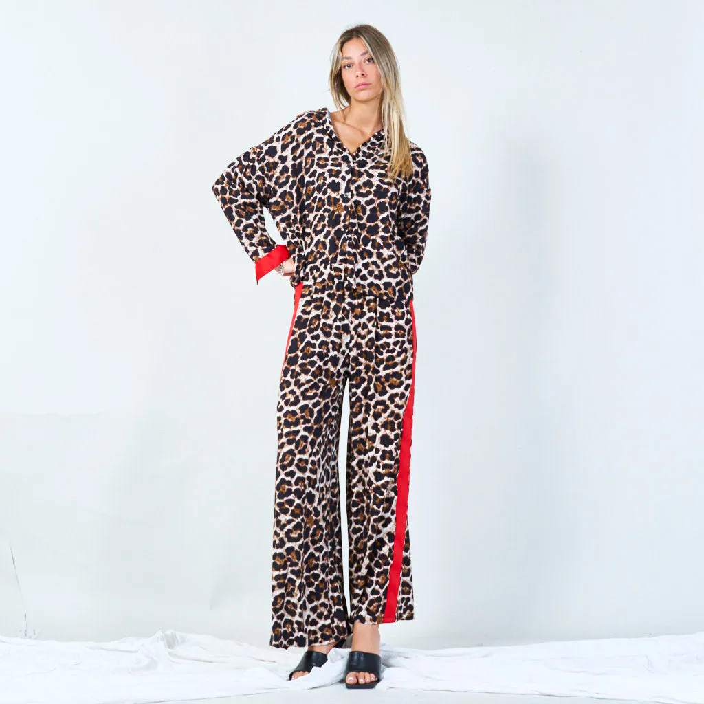 Chic leopard print set with bold accents wholesale