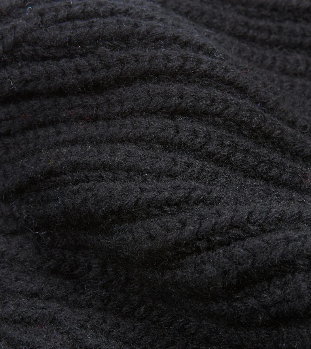 Drakes Stylish Black Cashmere Ribbed Knit Beanie