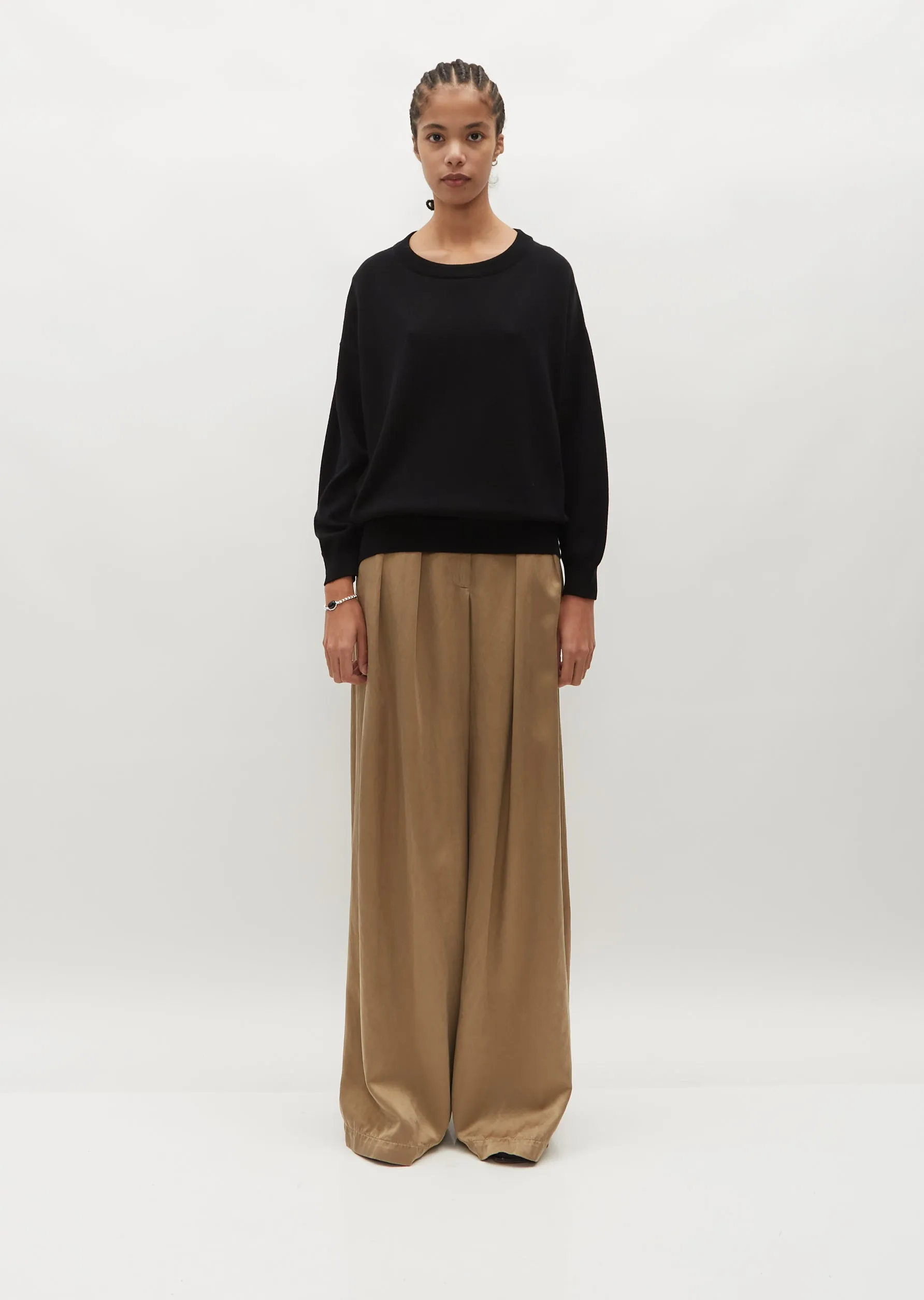 Jade Sweater — Black
