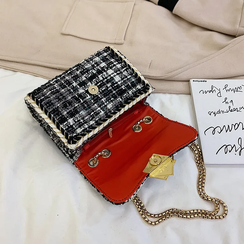 WOOLEN BAG