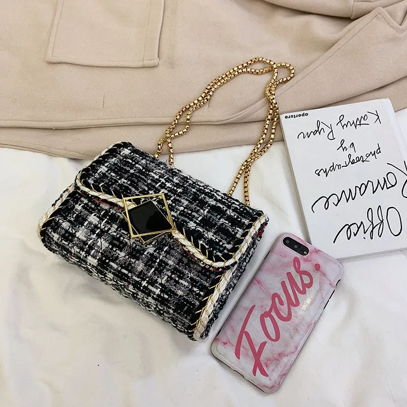 WOOLEN BAG