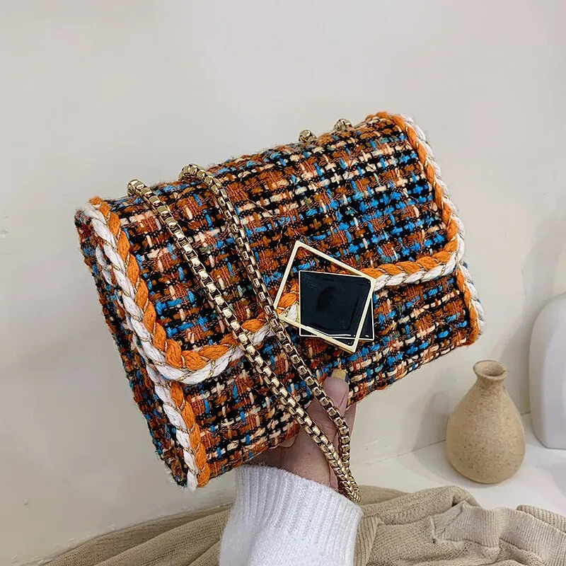 WOOLEN BAG